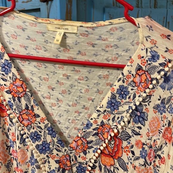 Maurices cold shoulder top - Picture 2 of 4